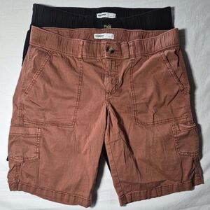2 Sonoma Womens 1 Rust Orange Cargo Shorts And 1 Black Cargo Shorts Size 6